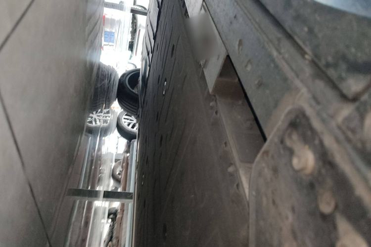 Used Nio ES8 2023 75 kWh Chassis Front Right