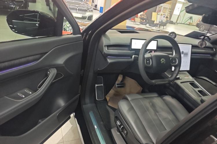 Used Nio ES8 2023 75 kWh Executive Edition Driver Seat