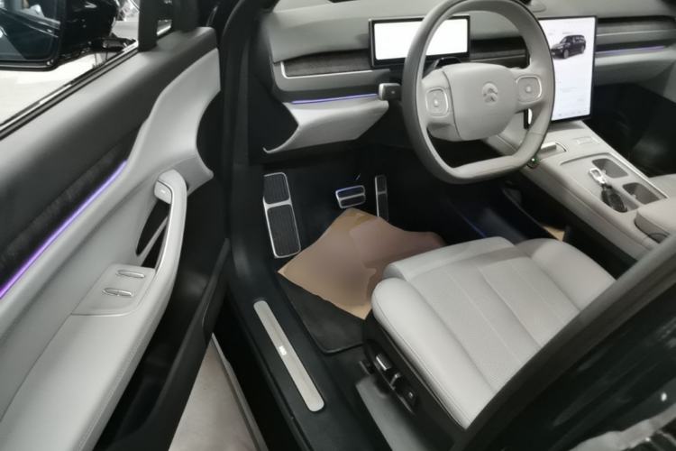 Used Nio ES8 2023 100kWh Signature Edition Driver Seat