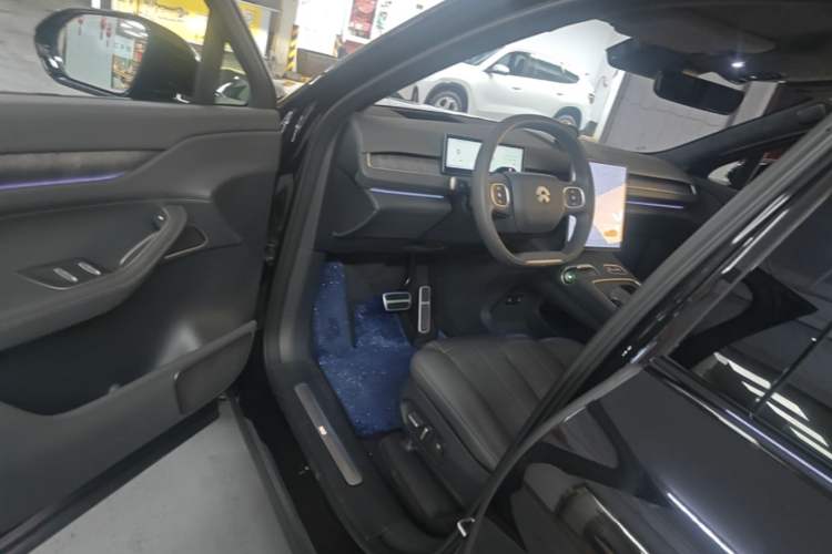 Used Nio ES8 2023 100kWh Signature Edition Driver Seat