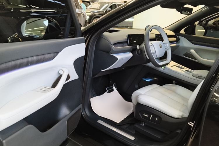 Used Nio ES8 2023 100kWh Driver Seat