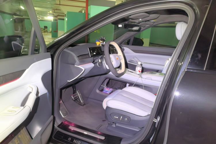 Used Nio ES8 2023 75 kWh Executive Edition Driver Seat