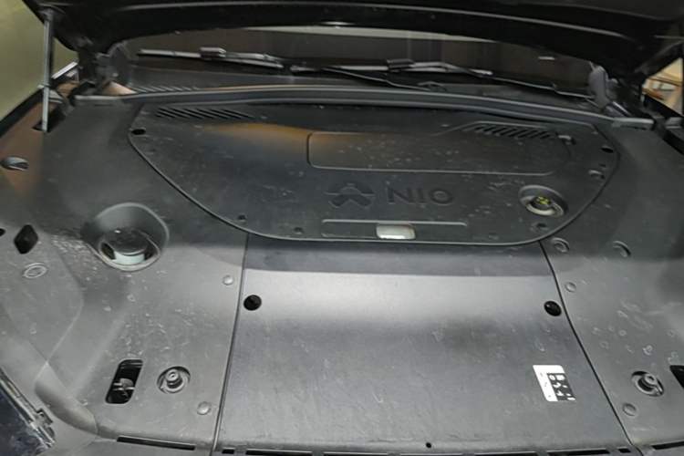 Used Nio ES8 2023 75 kWh Executive Edition Engine Bay