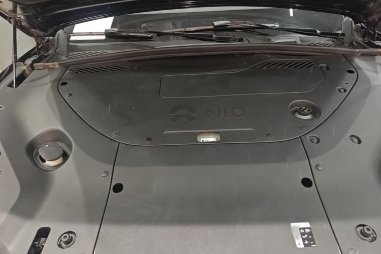 Used Nio ES8 2023 75 kWh Executive Edition Engine Bay