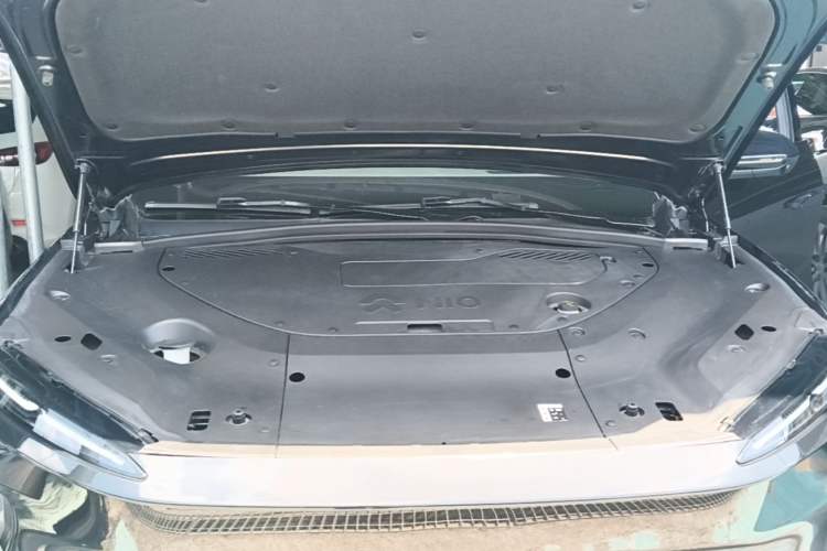 Used Nio ES8 2023 75 kWh Executive Edition Engine Bay