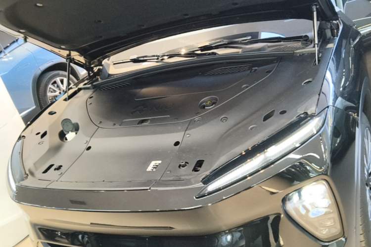 Used Nio ES8 2023 100kWh Engine Bay