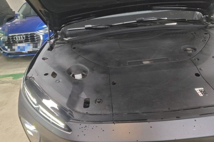 Used Nio ES8 2023 75 kWh Engine Bay Right