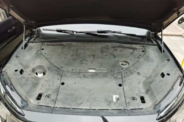 Used Nio ES8 2023 75 kWh Executive Edition Engine Bay