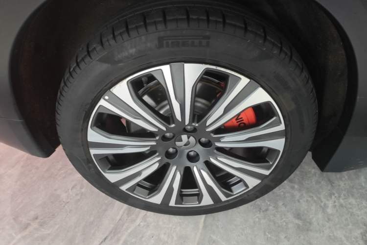 Used Nio ES8 2023 75 kWh Exterior 2