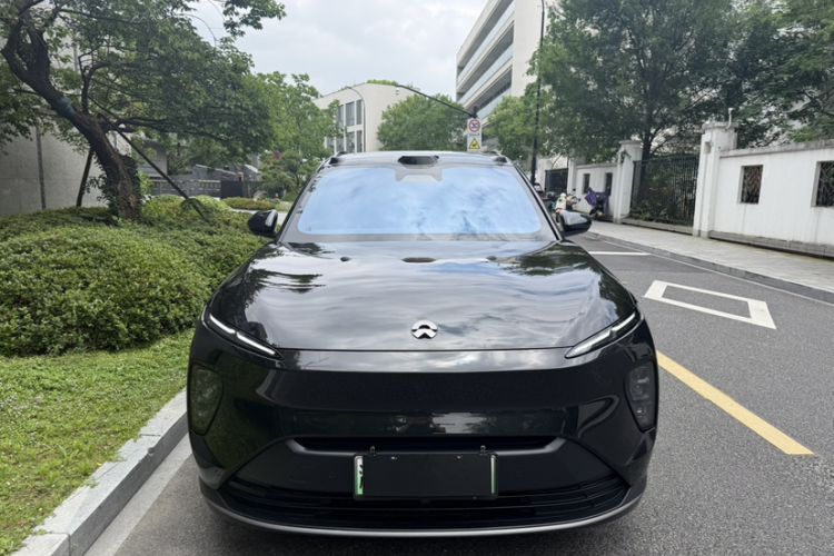Used Nio ES8 2023 100kWh Signature Edition Exterior 2