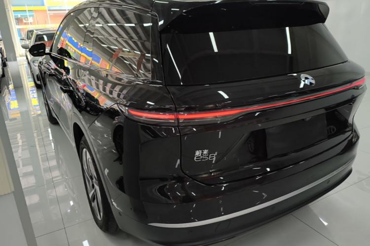 Used Nio ES8 2023 75 kWh Exterior 2