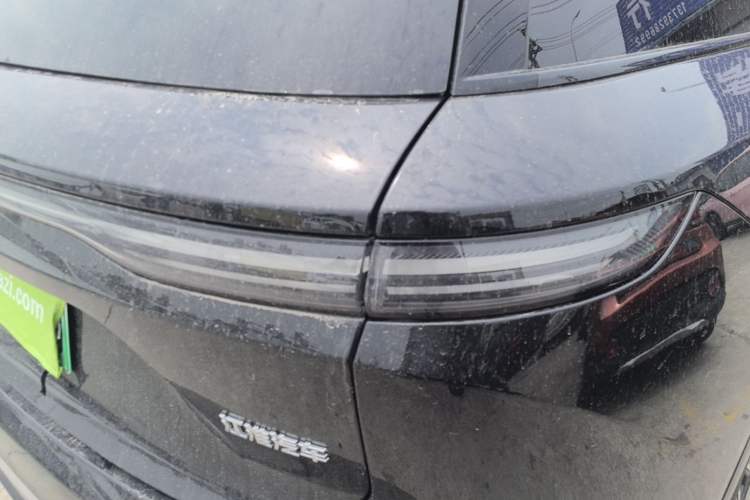 Used Nio ES8 2023 75 kWh Exterior 3