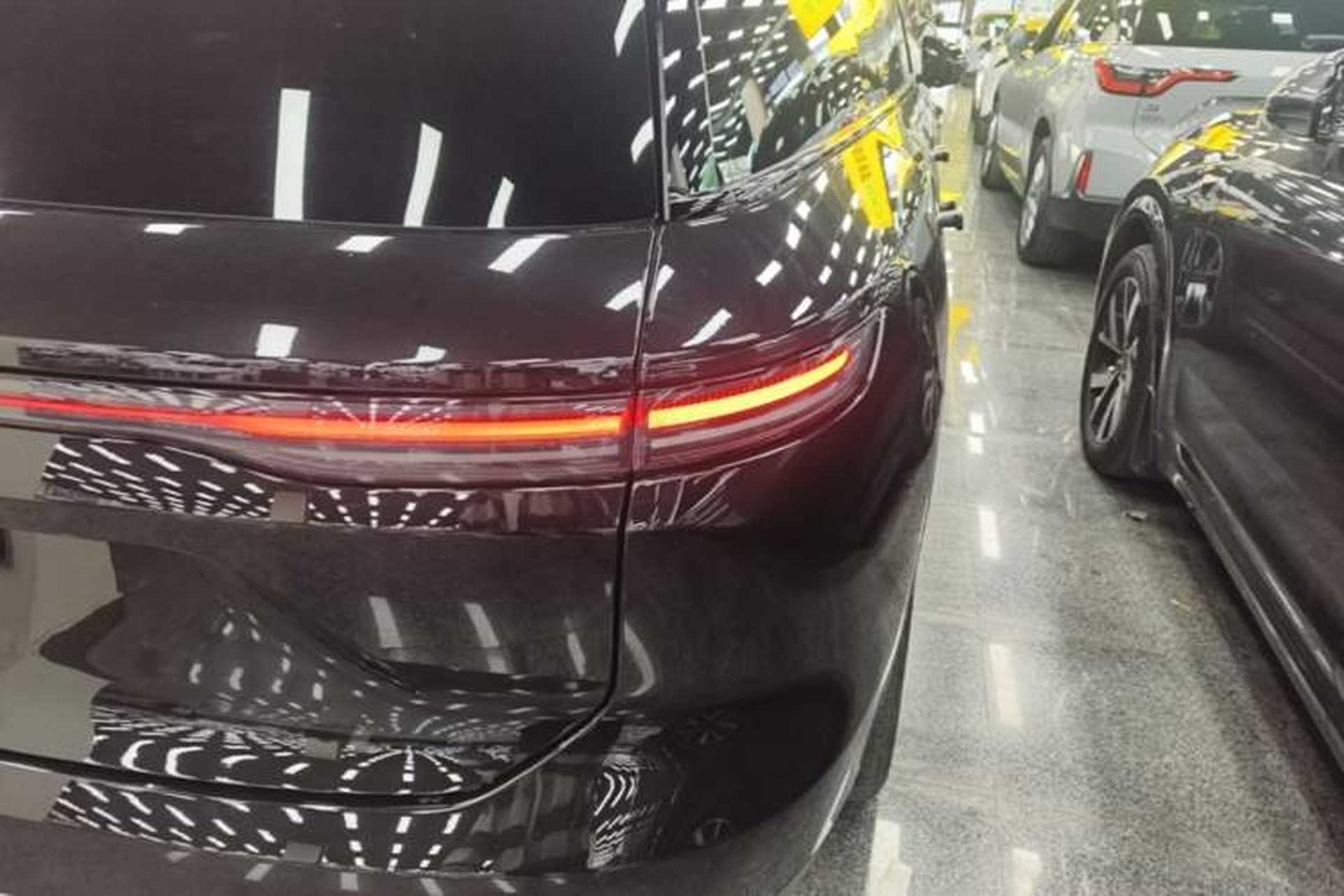 Used Nio ES8 2023 100kWh Signature Edition Exterior 3