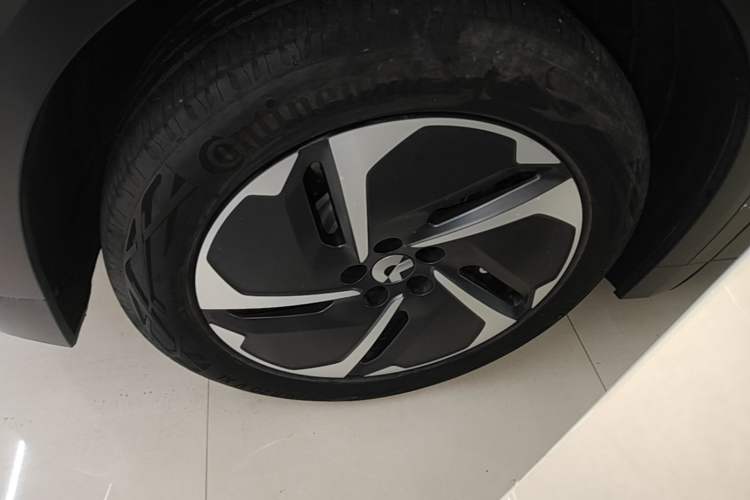 Used Nio ES8 2023 75 kWh Executive Edition Exterior 4
