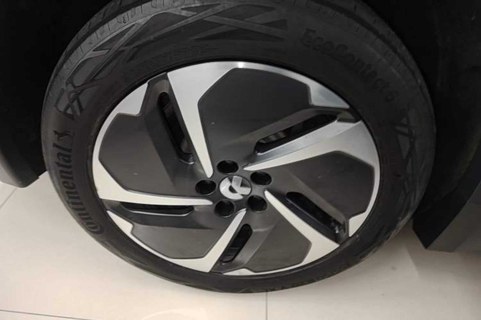 Used Nio ES8 2023 75 kWh Executive Edition Exterior 5