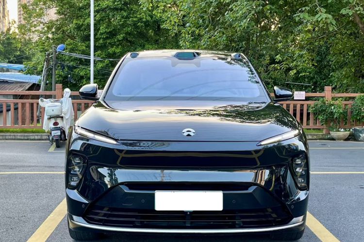 Used Nio ES8 2023 75 kWh Executive Edition Exterior 6