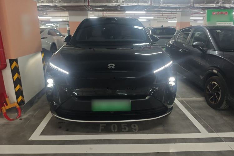 Used Nio ES8 2023 75 kWh Executive Edition Front