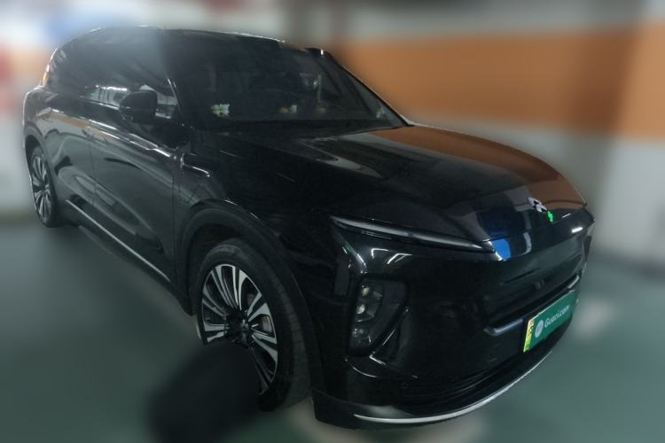 Used Nio ES8 2023 75 kWh Executive Edition Front Right 45 Deg