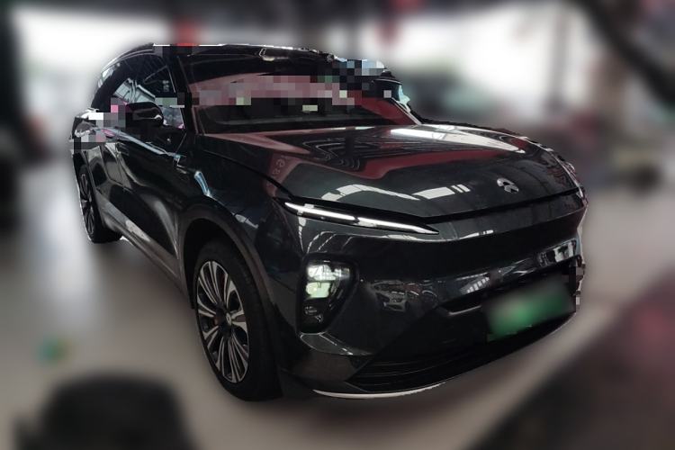 Used Nio ES8 2023 75 kWh Front Right 45 Deg