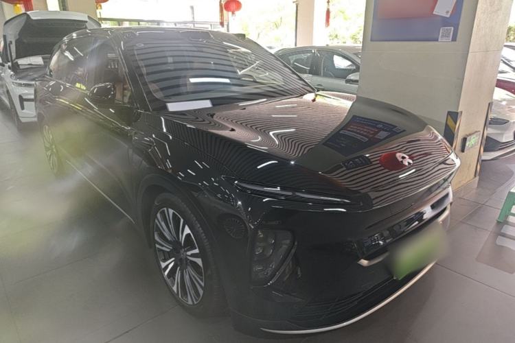 Used Nio ES8 2023 75 kWh Executive Edition Front Right 45 Deg
