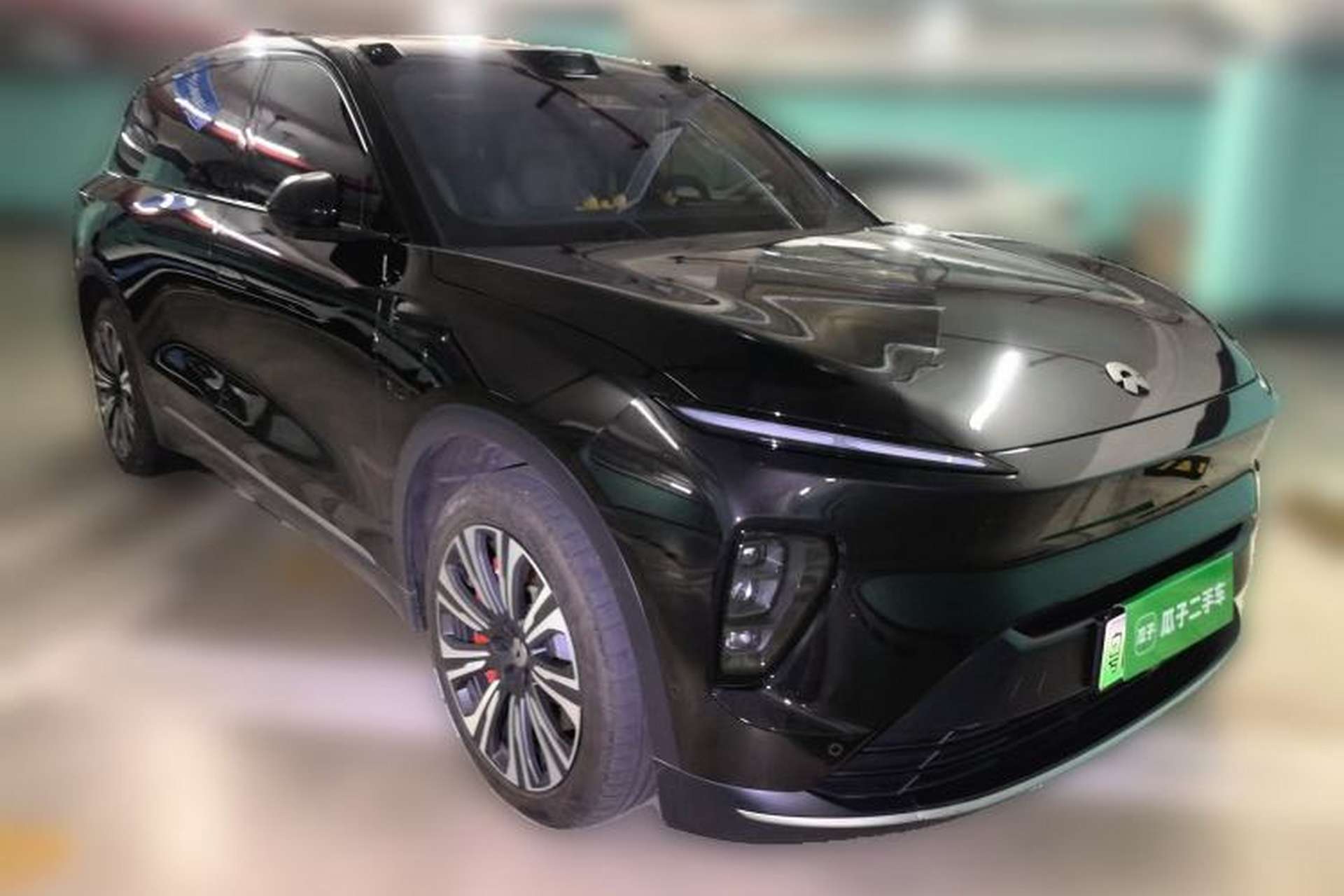 Used Nio ES8 2023 75 kWh Executive Edition Front Right 45 Deg