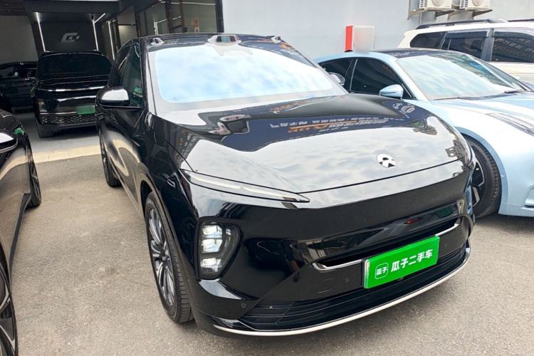 Used Nio ES8 2023 75 kWh Front Right 45 Deg