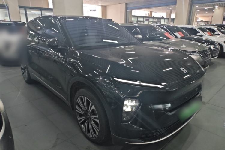 Used Nio ES8 2023 75 kWh Front Right 45 Deg