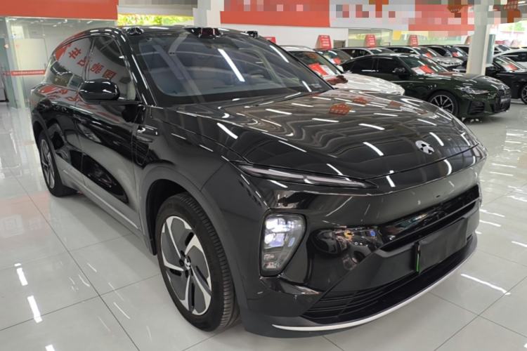 Used Nio ES8 2023 75 kWh Front Right 45 Deg