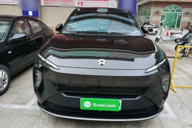 Used Nio ES8 2023 75 kWh Executive Edition Front