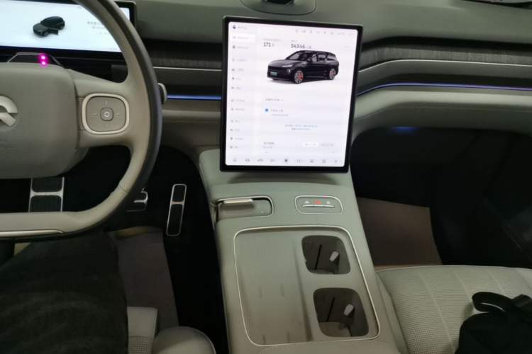 Used Nio ES8 2023 100kWh Signature Edition Gear Lever