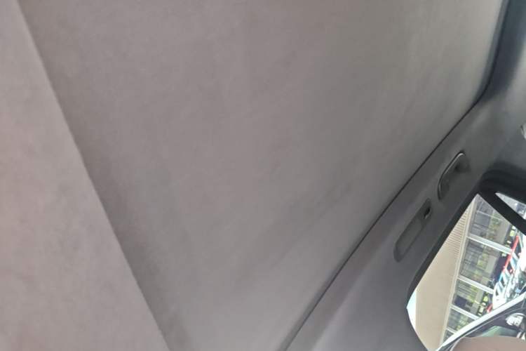 Used Nio ES8 2023 75 kWh Headliner
