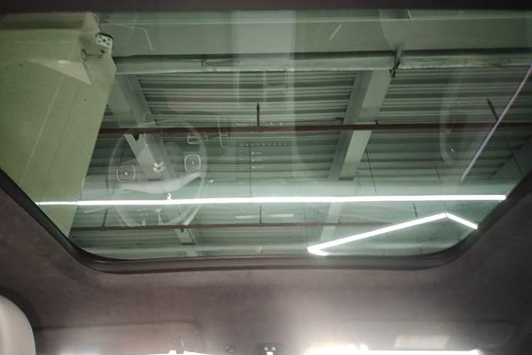 Used Nio ES8 2023 75 kWh Executive Edition Headliner