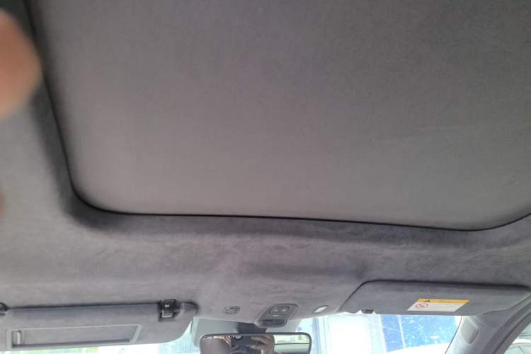 Used Nio ES8 2023 75 kWh Headliner