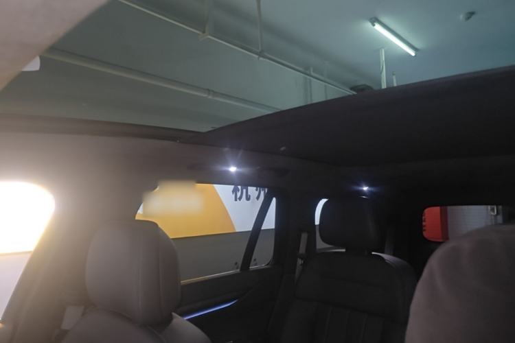 Used Nio ES8 2023 100kWh Signature Edition Headliner