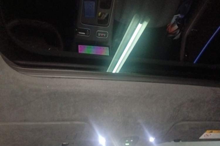 Used Nio ES8 2023 75 kWh Executive Edition Headliner