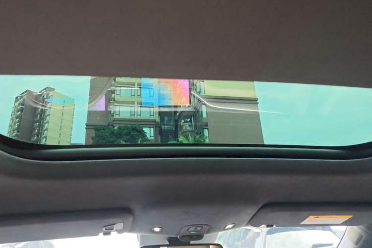 Used Nio ES8 2023 75 kWh Headliner