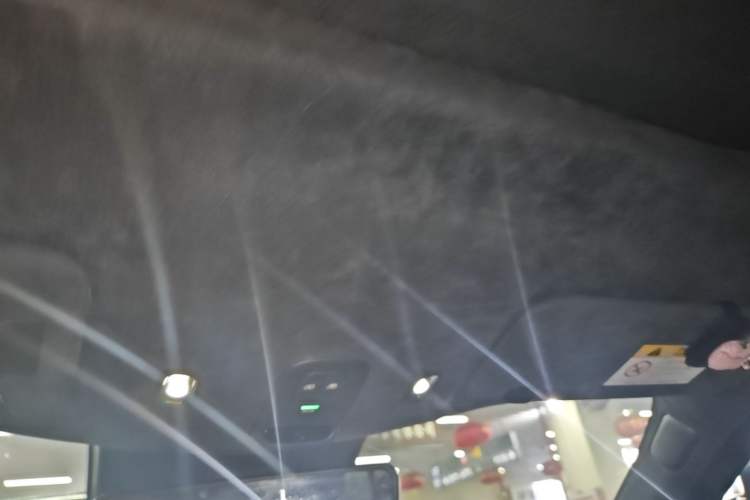 Used Nio ES8 2023 75 kWh Headliner
