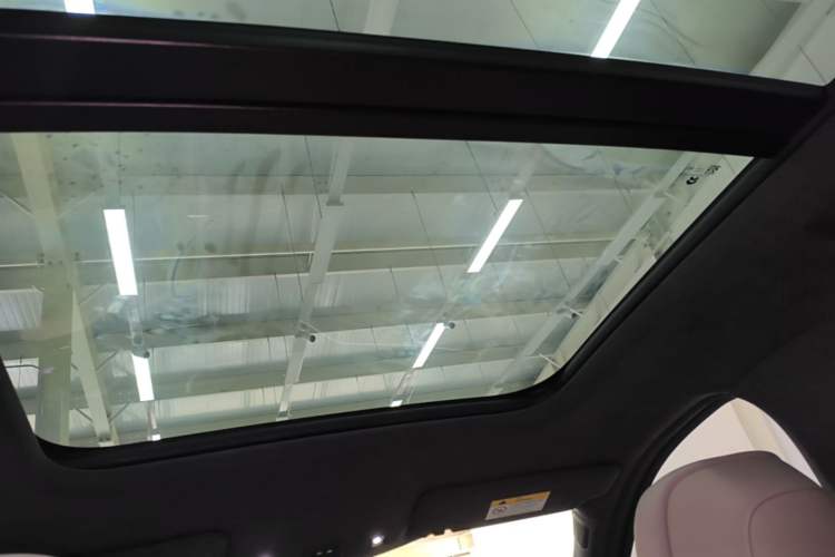 Used Nio ES8 2023 75 kWh Headliner