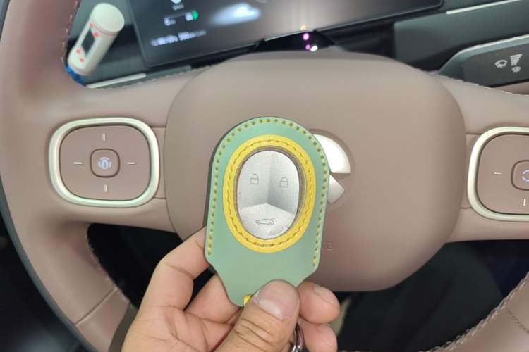 Used Nio ES8 2023 100kWh Signature Edition Interior 1