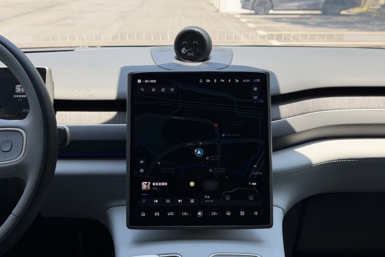 Used Nio ES8 2023 75 kWh Interior 7