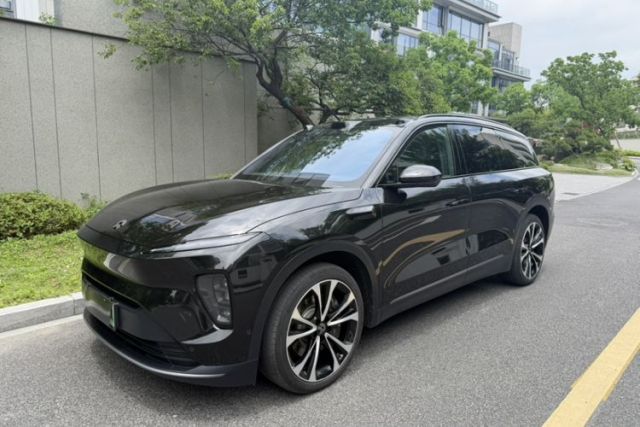 Used Nio ES8 2023 100kWh Signature Edition