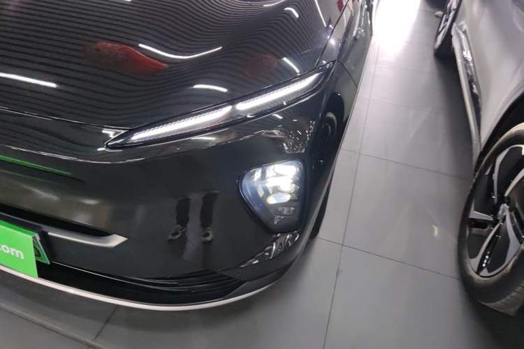 Used Nio ES8 2023 75 kWh Left Front Headlight
