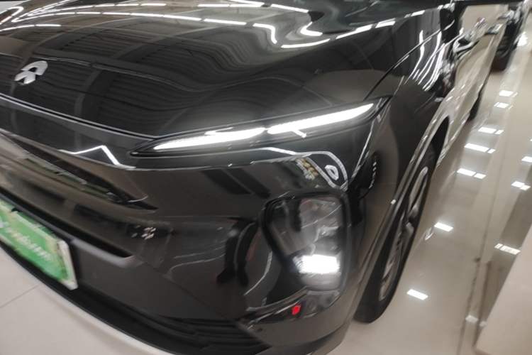 Used Nio ES8 2023 75 kWh Executive Edition Left Front Headlight