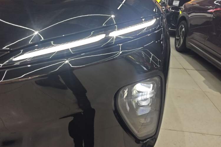Used Nio ES8 2023 75 kWh Executive Edition Left Front Headlight