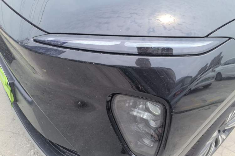 Used Nio ES8 2023 75 kWh Left Front Headlight