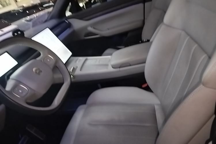 Used Nio ES8 2023 75 kWh Left Front Seat