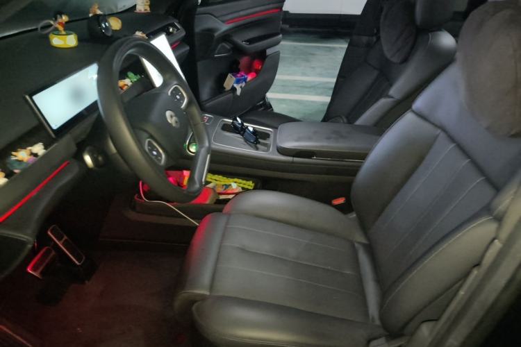 Used Nio ES8 2023 75 kWh Executive Edition Left Front Seat