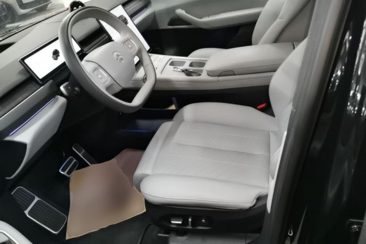 Used Nio ES8 2023 100kWh Signature Edition Left Front Seat