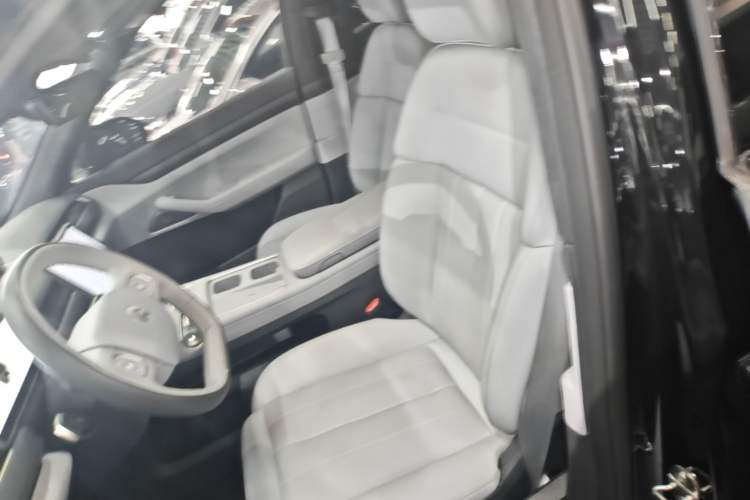 Used Nio ES8 2023 75 kWh Left Front Seat