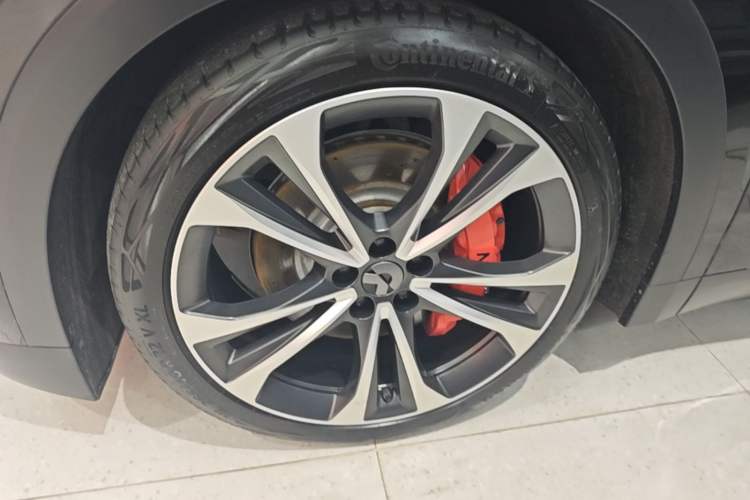 Used Nio ES8 2023 75 kWh Executive Edition Left Front Wheel Hub